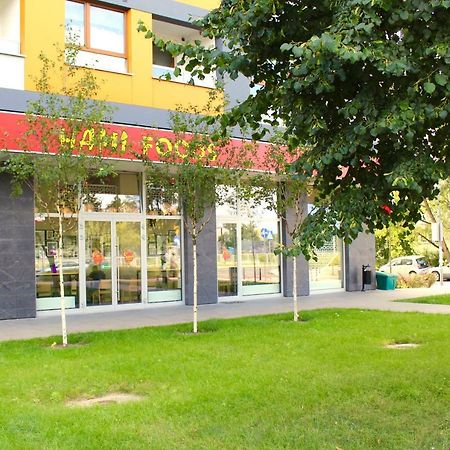 Apartamenty Metro Slodowiec, Free Parking Zeromskiego 1 Cmkp- 5 Min Warsaw Exterior photo