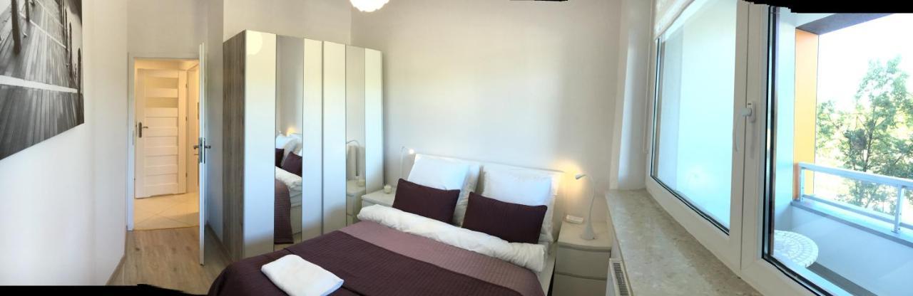 Apartamenty Metro Slodowiec, Free Parking Zeromskiego 1 Cmkp- 5 Min Warsaw Exterior photo