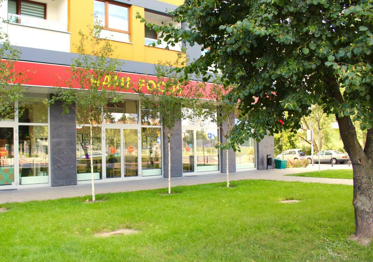 Apartamenty Metro Slodowiec, Free Parking Zeromskiego 1 Cmkp- 5 Min Warsaw Exterior photo