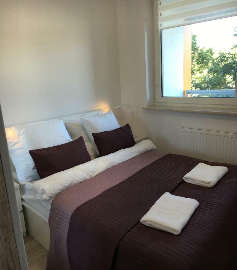Apartamenty Metro Slodowiec, Free Parking Zeromskiego 1 Cmkp- 5 Min Warsaw Exterior photo