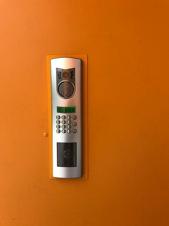 Apartamenty Metro Slodowiec, Free Parking Zeromskiego 1 Cmkp- 5 Min Warsaw Exterior photo